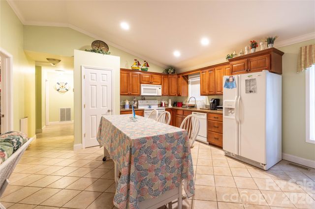 646 Springwood Drive, Mount Gilead, NC 27306