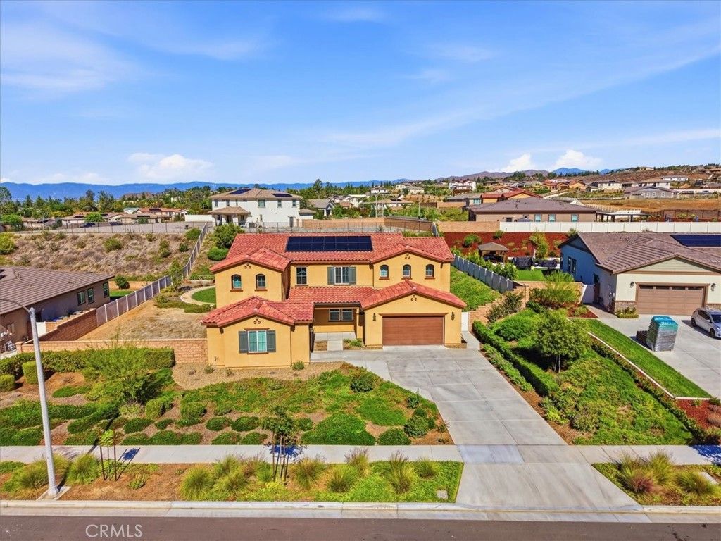 1173 Matterhorn, Riverside, CA 92506 — exterior