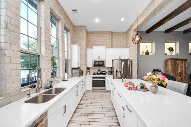 9663 Rockport Hills Drive, Cypress, TX 77433