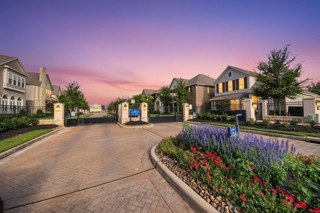 9663 Rockport Hills Drive, Cypress, TX 77433