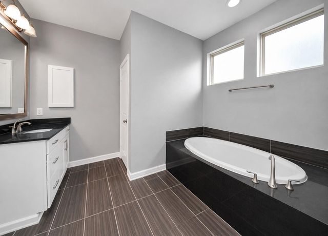 9663 Rockport Hills Drive, Cypress, TX 77433