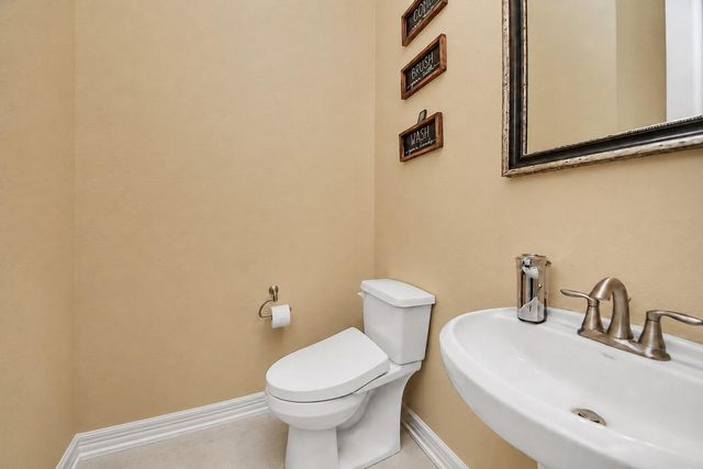 9663 Rockport Hills Drive, Cypress, TX 77433
