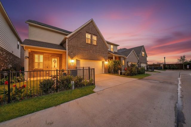 9663 Rockport Hills Drive, Cypress, TX 77433