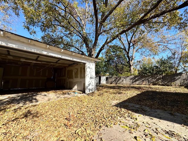 7803 Seydel Street, Dallas, TX 75217