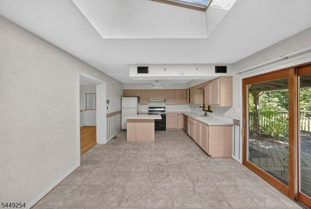 20 Gates Rd, Franklin Twp., NJ 08873
