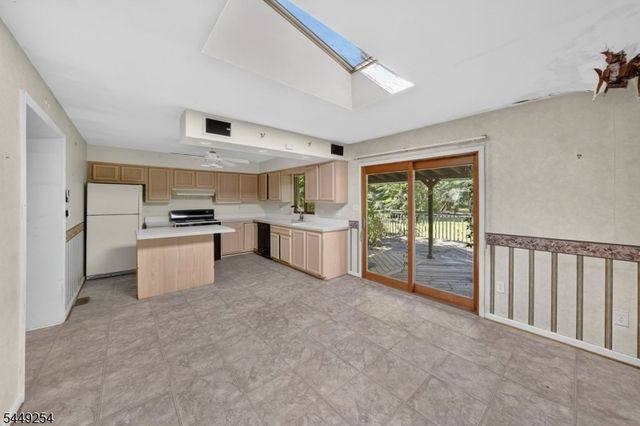20 Gates Rd, Franklin Twp., NJ 08873