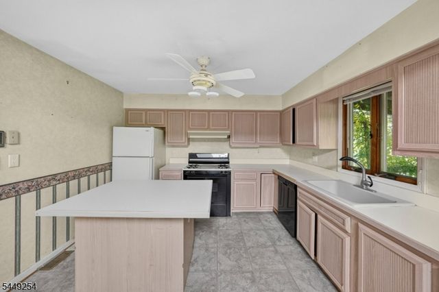 20 Gates Rd, Franklin Twp., NJ 08873