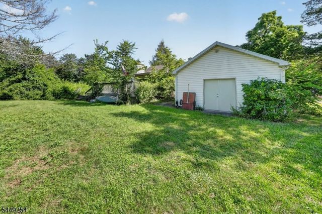 20 Gates Rd, Franklin Twp., NJ 08873