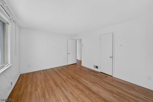 20 Gates Rd, Franklin Twp., NJ 08873