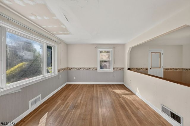 20 Gates Rd, Franklin Twp., NJ 08873