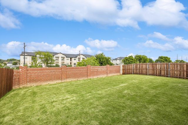 3512 Chasemoor Drive, Denton, TX 76207