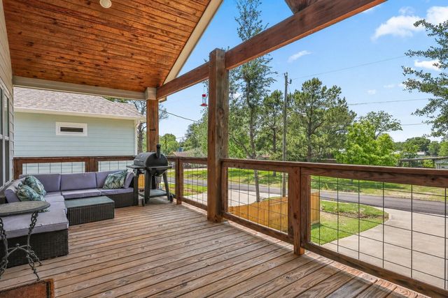 3605 Pecan Drive, Bacliff, TX 77518