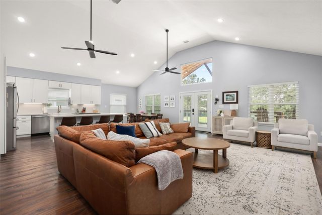 3605 Pecan Drive, Bacliff, TX 77518