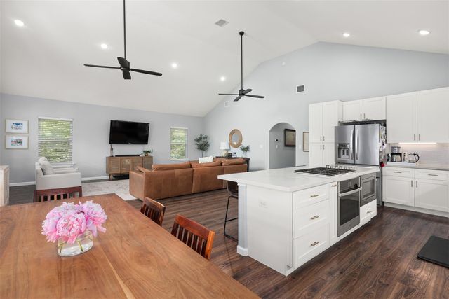 3605 Pecan Drive, Bacliff, TX 77518