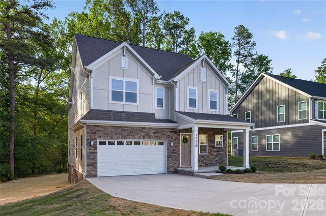 3883 12th Street NE, Hickory, NC 28601