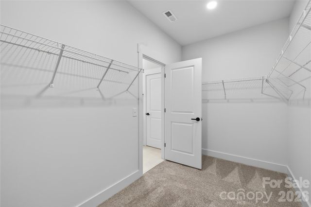 3883 12th Street NE, Hickory, NC 28601