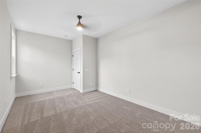 3883 12th Street NE, Hickory, NC 28601