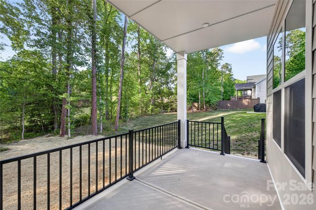 3883 12th Street NE, Hickory, NC 28601