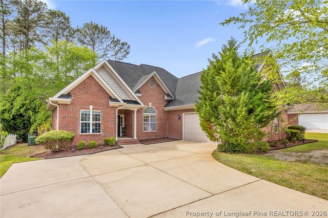 195 Falling Water Road, Spring Lake, NC 28390