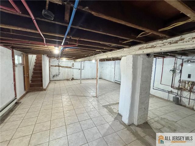 344 Arnold Avenue, Perth Amboy, NJ 08861