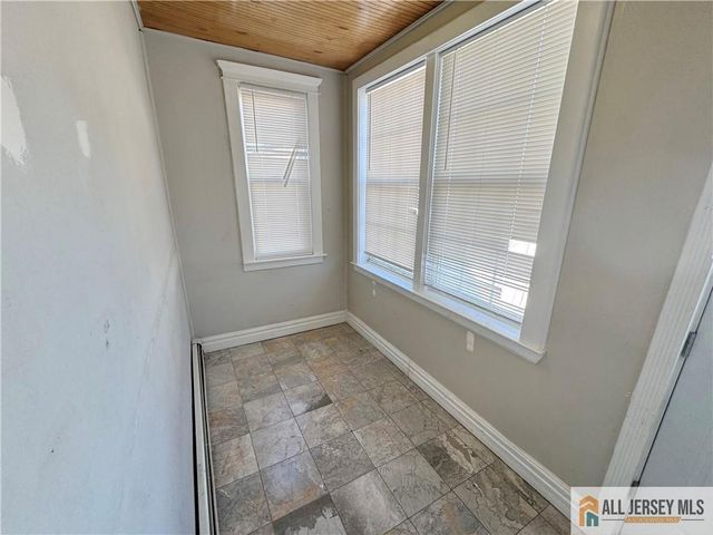 344 Arnold Avenue, Perth Amboy, NJ 08861