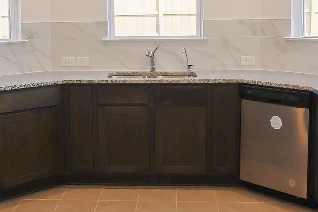 9422 Castillo Court, Magnolia, TX 77354