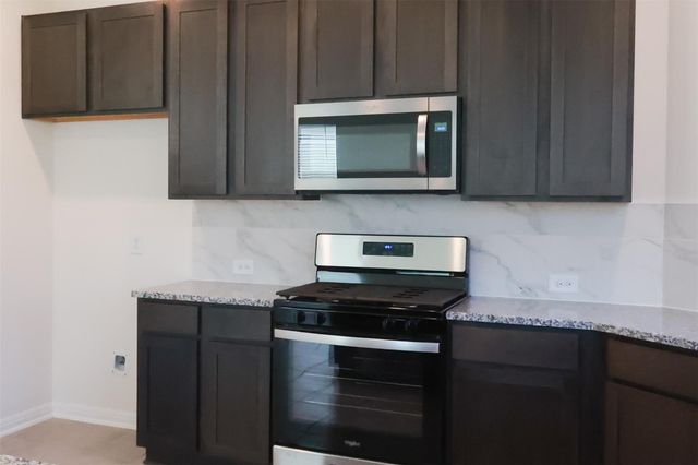 9422 Castillo Court, Magnolia, TX 77354