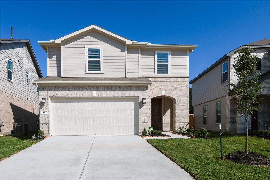 9422 Castillo Court, Magnolia, TX 77354