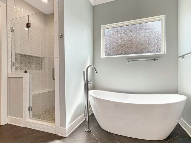 7323 Lake Pointe Cv, Tyler, TX 75703