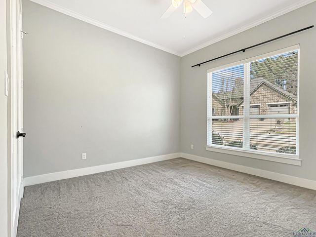 7323 Lake Pointe Cv, Tyler, TX 75703