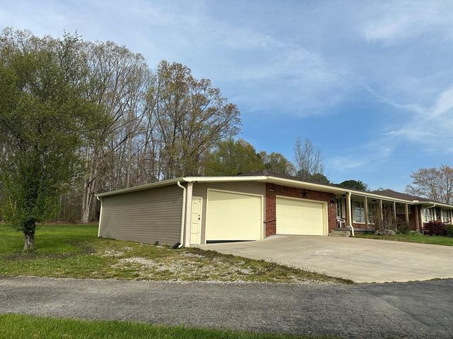 1805 N KY 801, Morehead, KY 40351