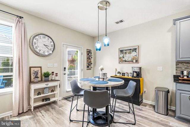 323 BITTLEWOOD AVE, Berlin, NJ 08009