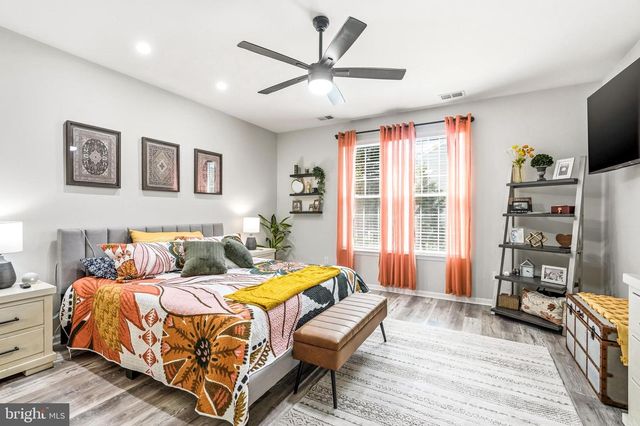 323 BITTLEWOOD AVE, Berlin, NJ 08009
