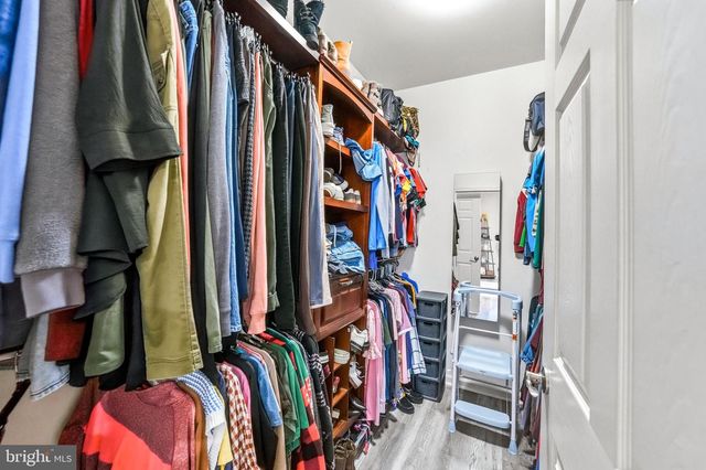 323 BITTLEWOOD AVE, Berlin, NJ 08009