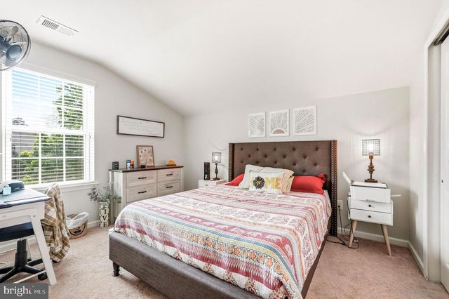 323 BITTLEWOOD AVE, Berlin, NJ 08009