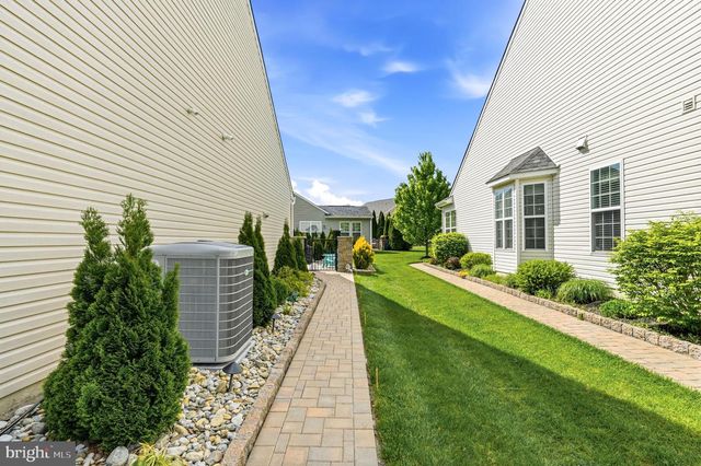 323 BITTLEWOOD AVE, Berlin, NJ 08009