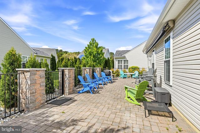 323 BITTLEWOOD AVE, Berlin, NJ 08009