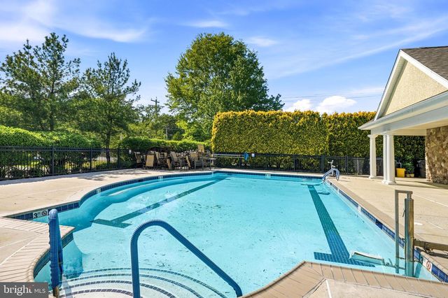 323 BITTLEWOOD AVE, Berlin, NJ 08009