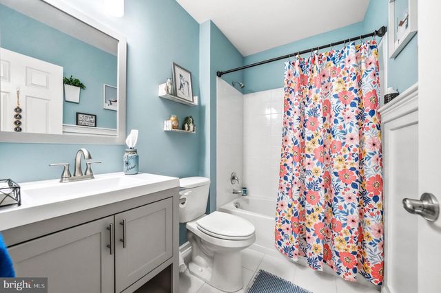 323 BITTLEWOOD AVE, Berlin, NJ 08009