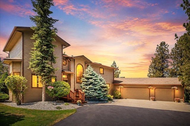 8011 S Pineview Ln, Spokane, WA 99206