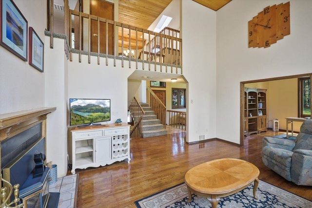 8011 S Pineview Ln, Spokane, WA 99206