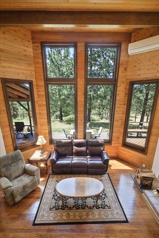 8011 S Pineview Ln, Spokane, WA 99206