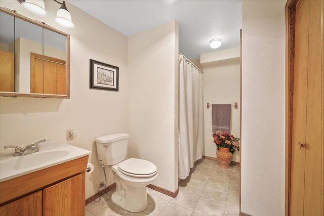 8011 S Pineview Ln, Spokane, WA 99206