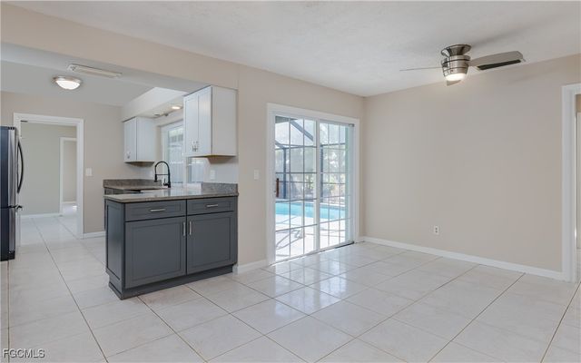 826 Monticello CT, Cape Coral, FL 33904