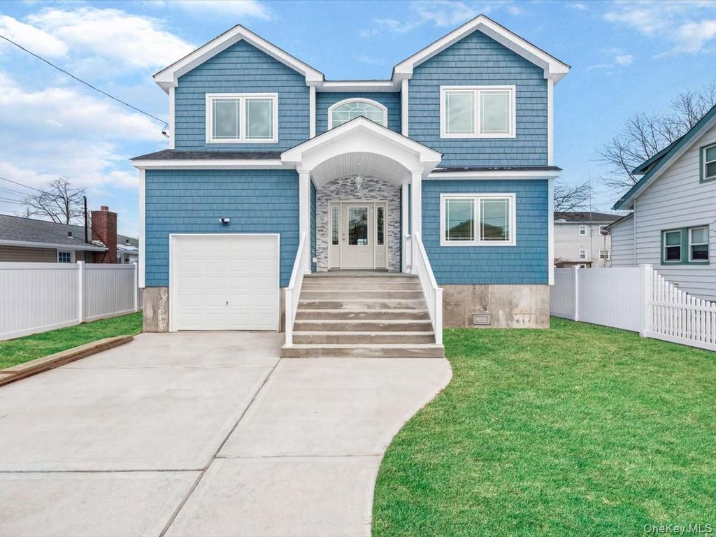 42 Williamson Street, East Rockaway, NY 11518