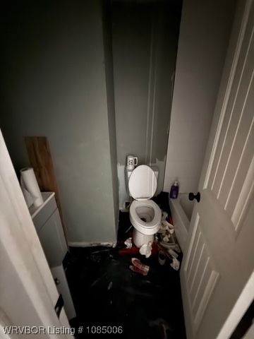 1407 14th Circle, Barling, AR 72923