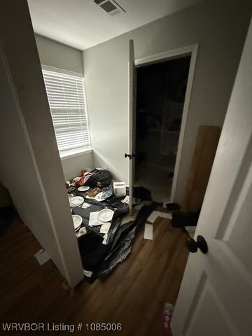 1407 14th Circle, Barling, AR 72923