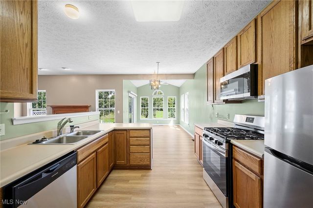 6007 Steeple Chase Way, Medina, OH 44256