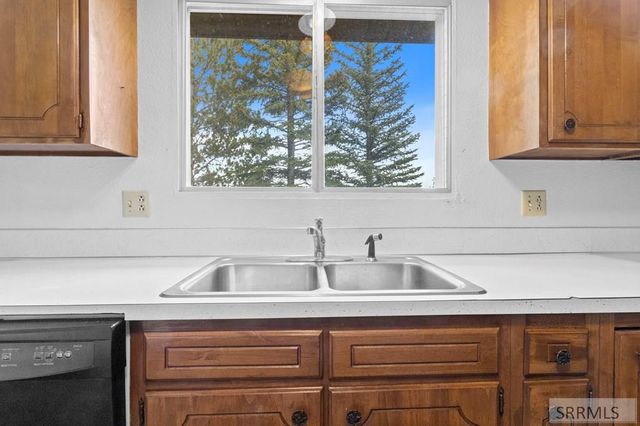 4000 E 97th N, Idaho Falls, ID 83401