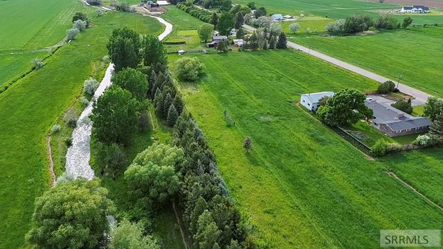 4000 E 97th N, Idaho Falls, ID 83401
